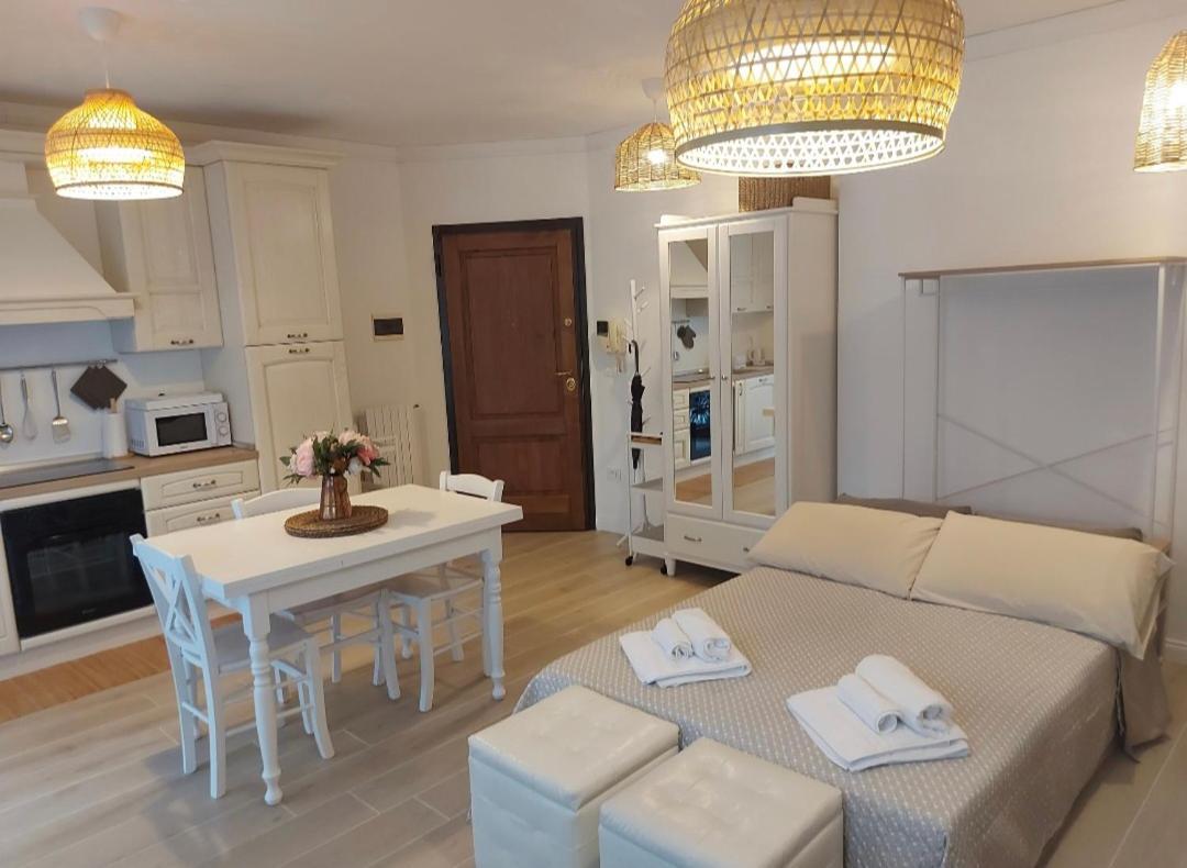 Incantevole Appartamento Monolocale Alba 2 מראה חיצוני תמונה